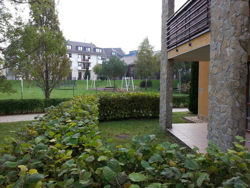 Birdland Villapark Golf View Buk Bagian luar foto
